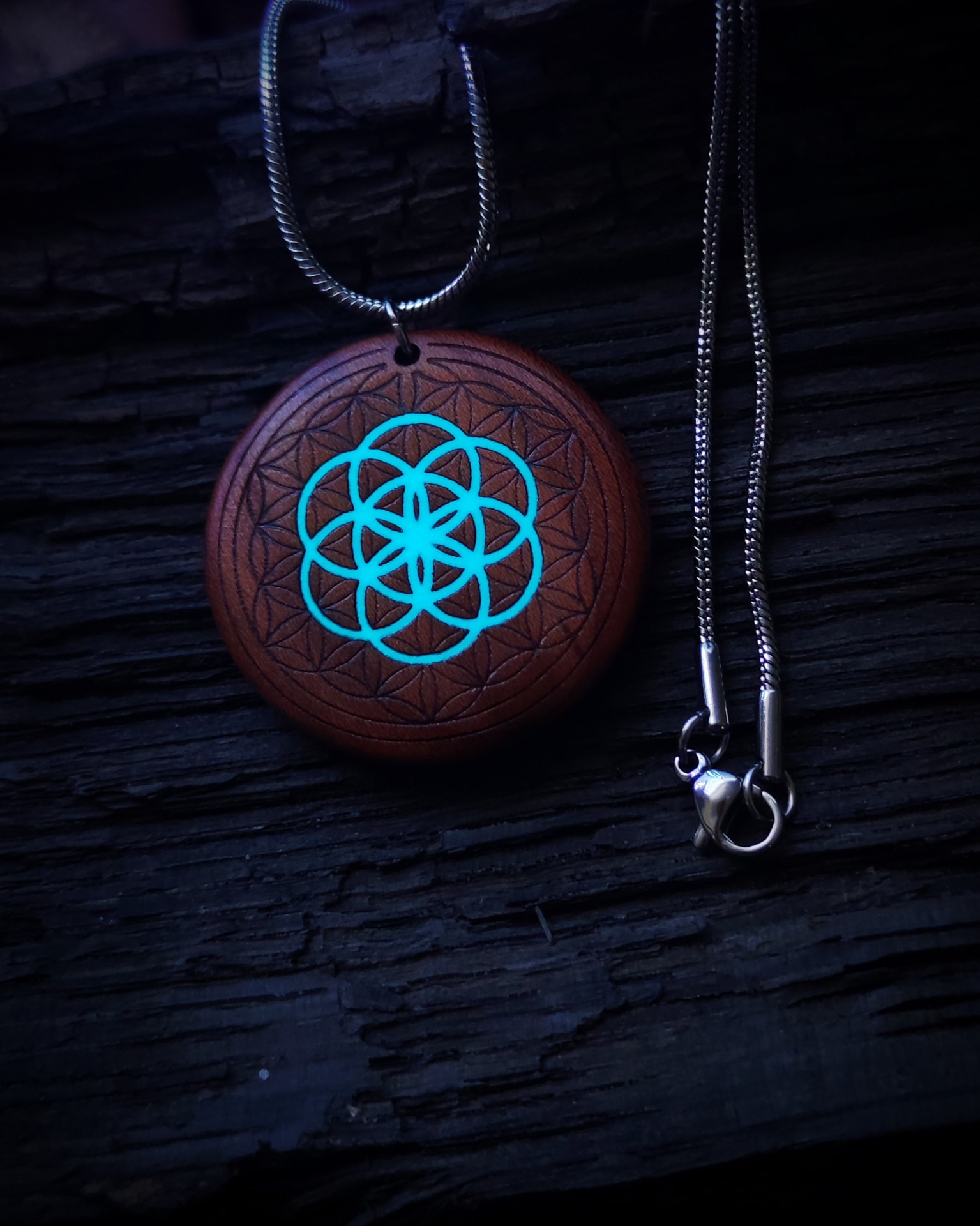 Přívěsek na krk -květ života